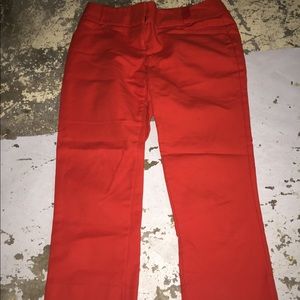 Red capris